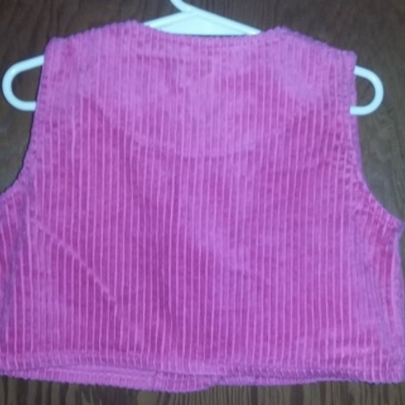 4/$20 Girls Pink Snap Down Vest - Picture 4 of 5